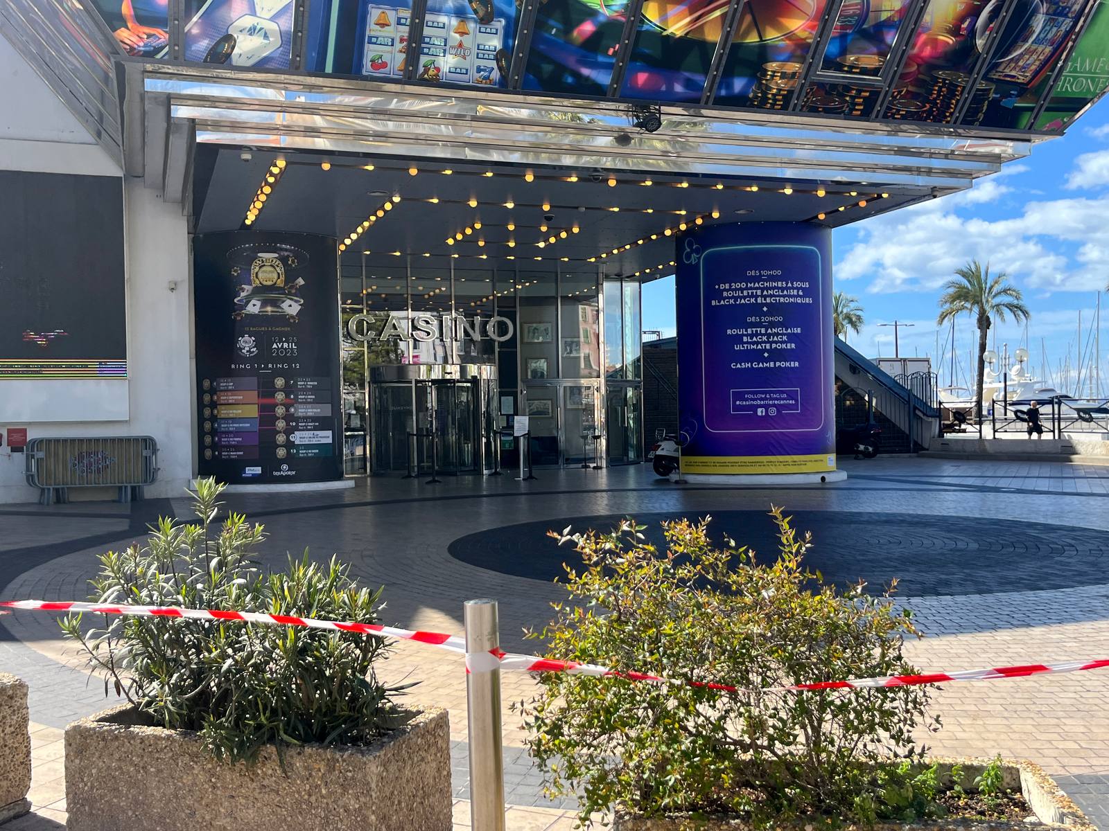The Barrière Le Croisette casino hosts the circuit after a seventeen-year absence: added in 2024, the Cannes stage has become an established stop on the Barrière Poker Tour.